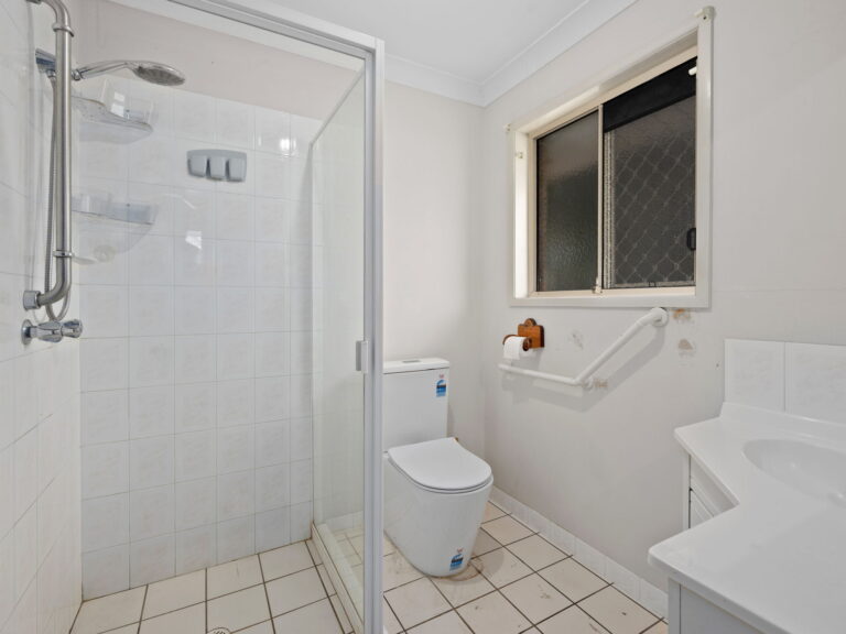 73B Addison Road, Camira, QLD 4300