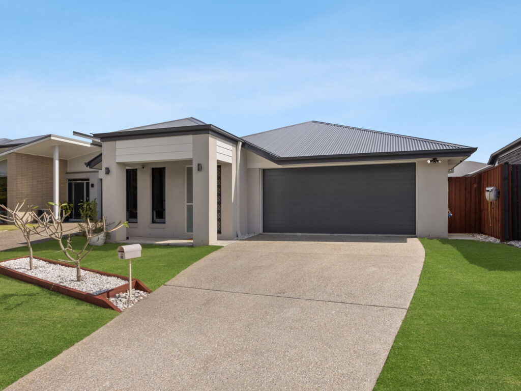 66 Coringley Road, Greenbank, QLD 4124