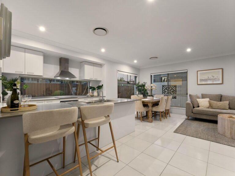 31 Botany Drive, South Ripley, QLD 4306