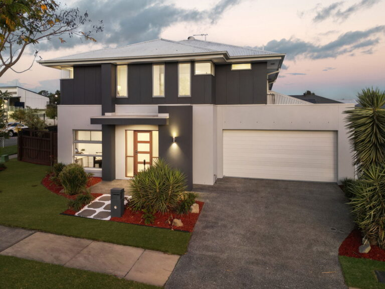 31 Botany Drive, South Ripley, QLD 4306
