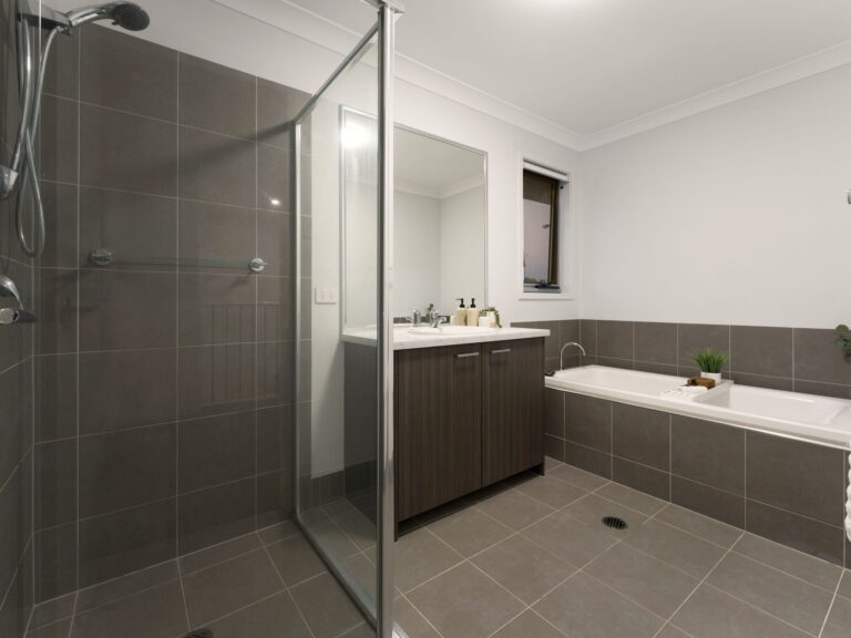 31 Botany Drive, South Ripley, QLD 4306
