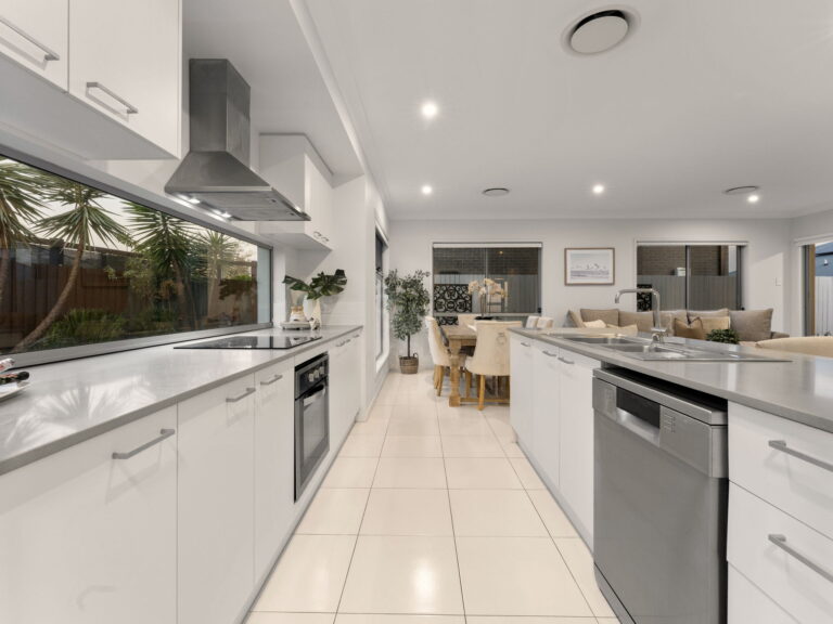31 Botany Drive, South Ripley, QLD 4306
