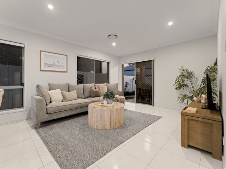 31 Botany Drive, South Ripley, QLD 4306