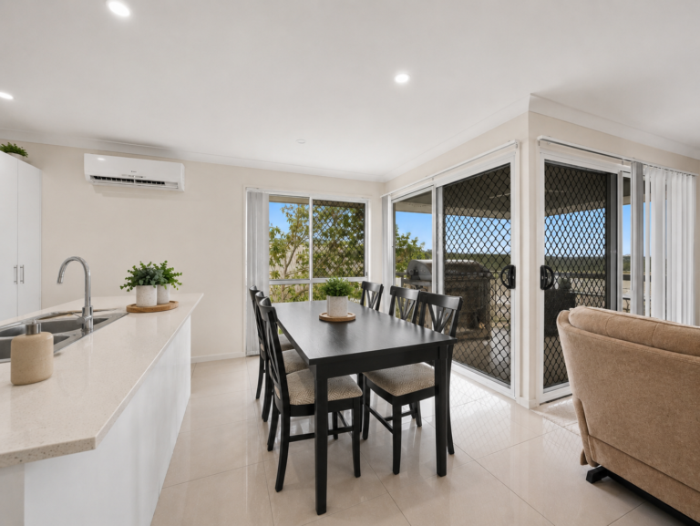 25 Stormbird Street, Redbank Plains, QLD 4301