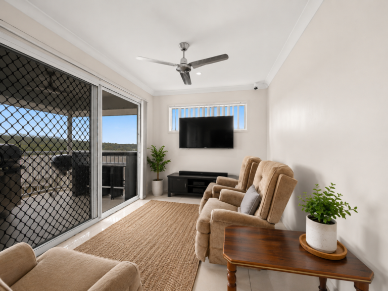 25 Stormbird Street, Redbank Plains, QLD 4301