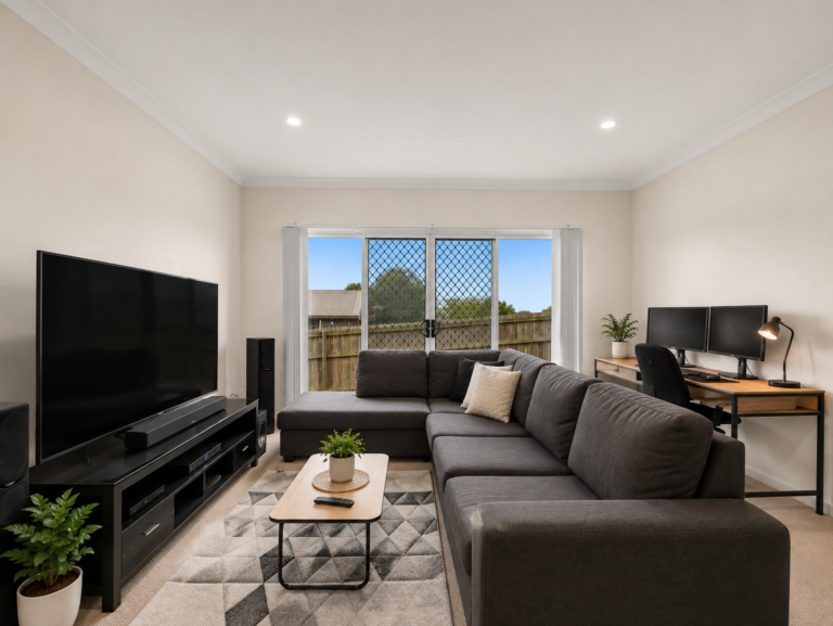 25 Stormbird Street, Redbank Plains, QLD 4301