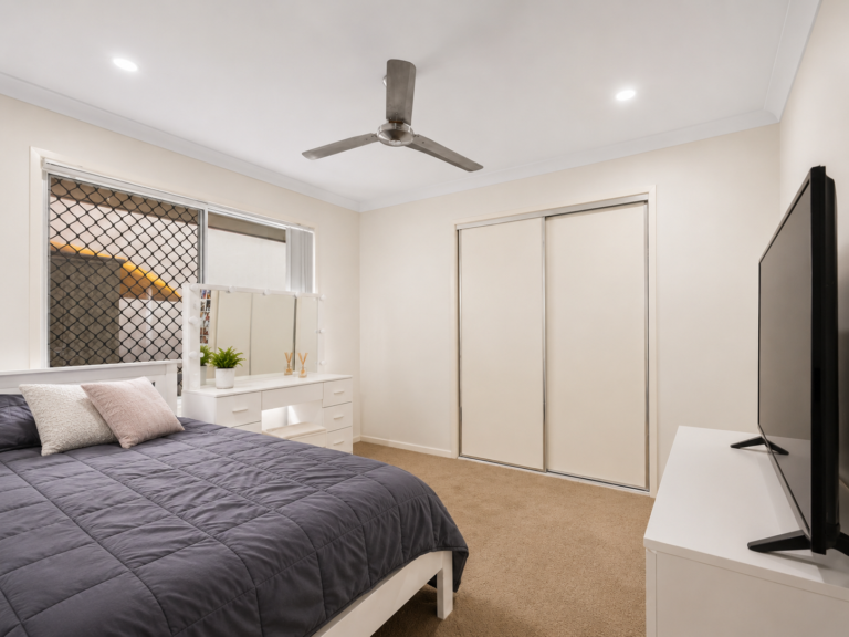 25 Stormbird Street, Redbank Plains, QLD 4301