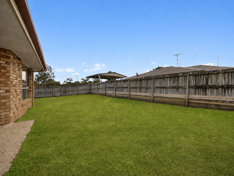17 Dorsey Chase, Brassall, QLD 4305