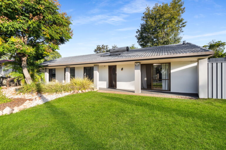 72 Alawoona Street, Redbank Plains, QLD 4301