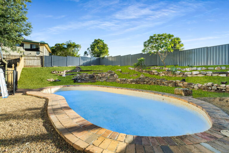 72 Alawoona Street, Redbank Plains, QLD 4301
