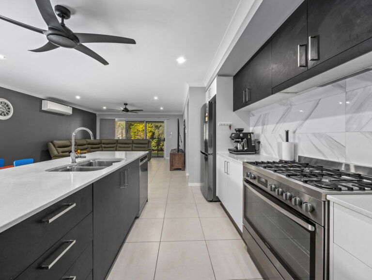 117 Watheroo Street, South Ripley, QLD 4306