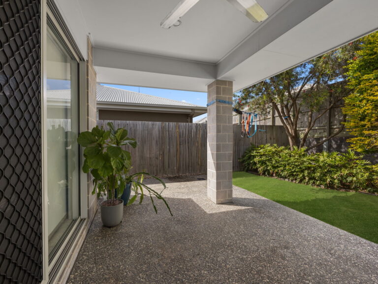 117 Watheroo Street, South Ripley, QLD 4306