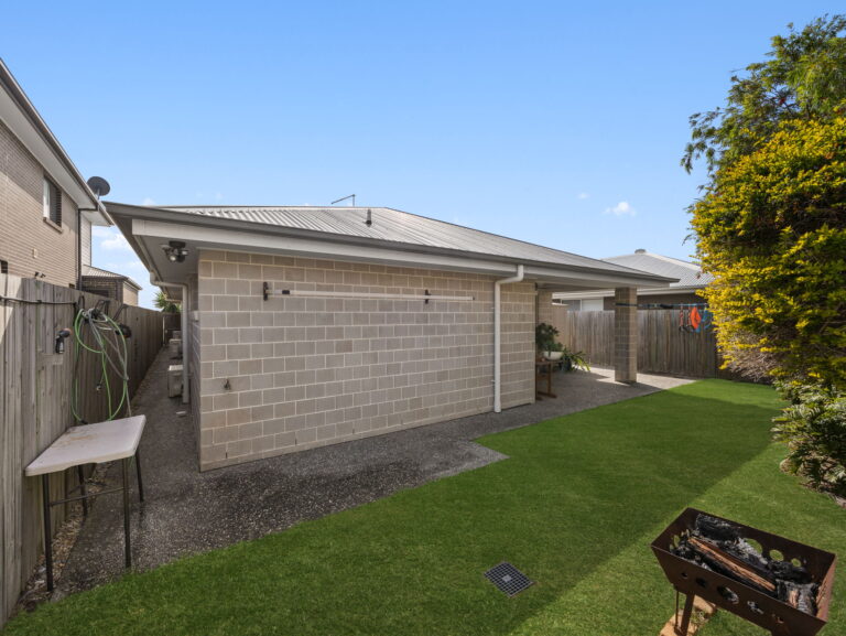 117 Watheroo Street, South Ripley, QLD 4306