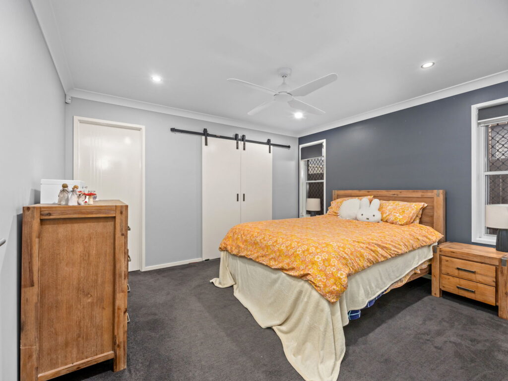 117 Watheroo Street, South Ripley, QLD 4306