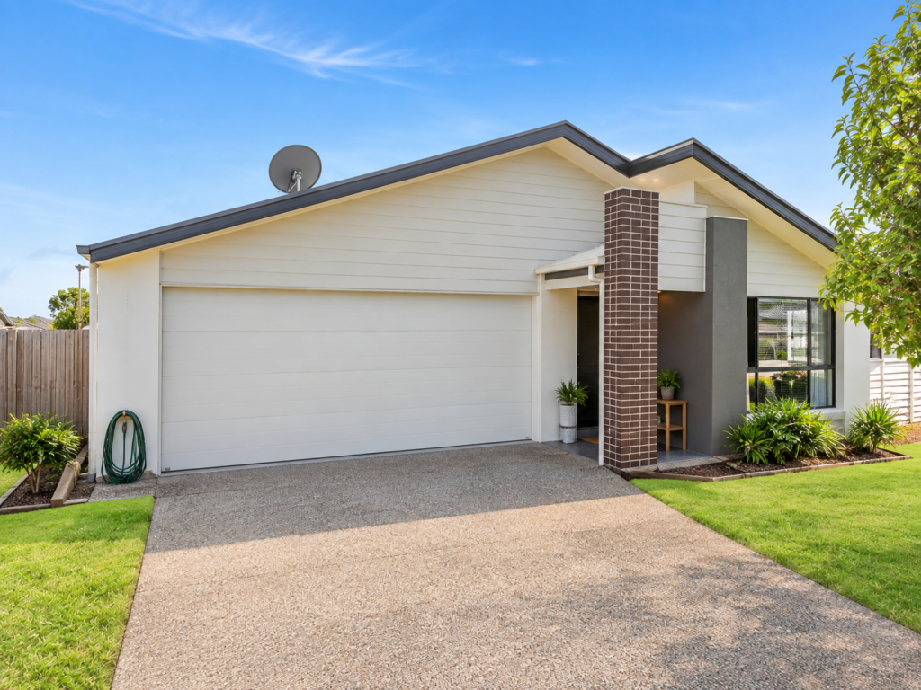 9 Saddleback Avenue, Redbank Plains, QLD 4301
