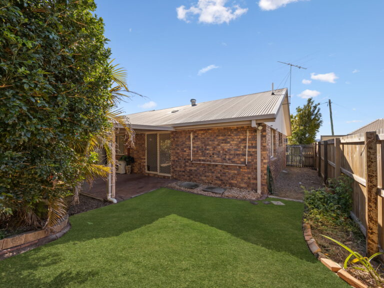 2/31 Kingston Way, Raceview, QLD 4305