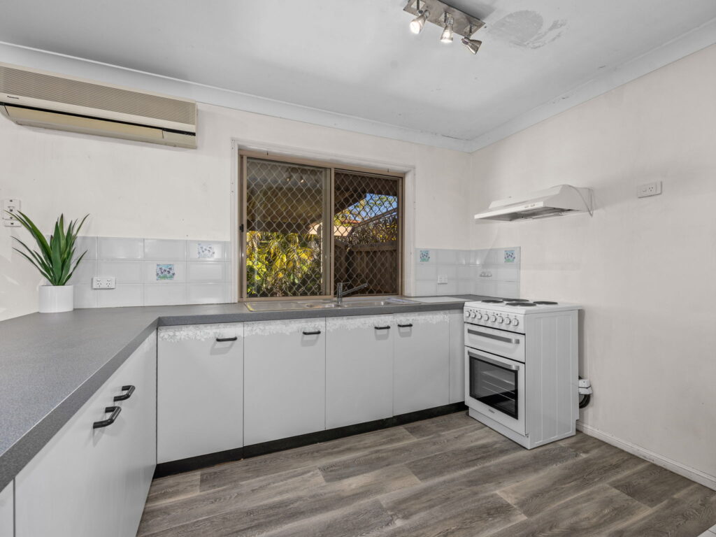 2/31 Kingston Way, Raceview, QLD 4305