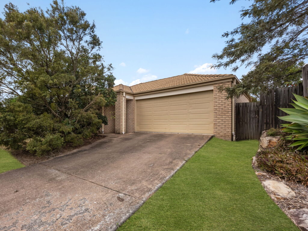 31 Dornoch Crescent, Raceview, QLD 4305