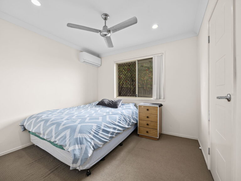 31 Dornoch Crescent, Raceview, QLD 4305