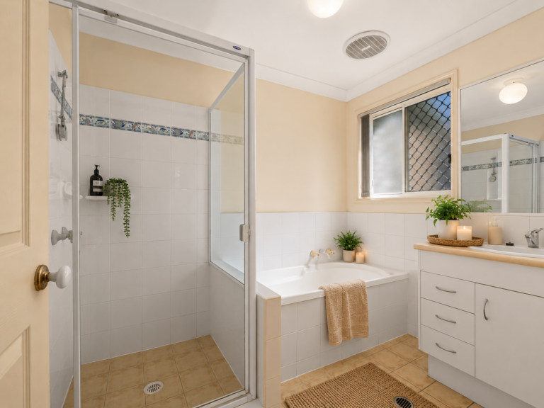 24 Kathleen Place, Yamanto, QLD 4305