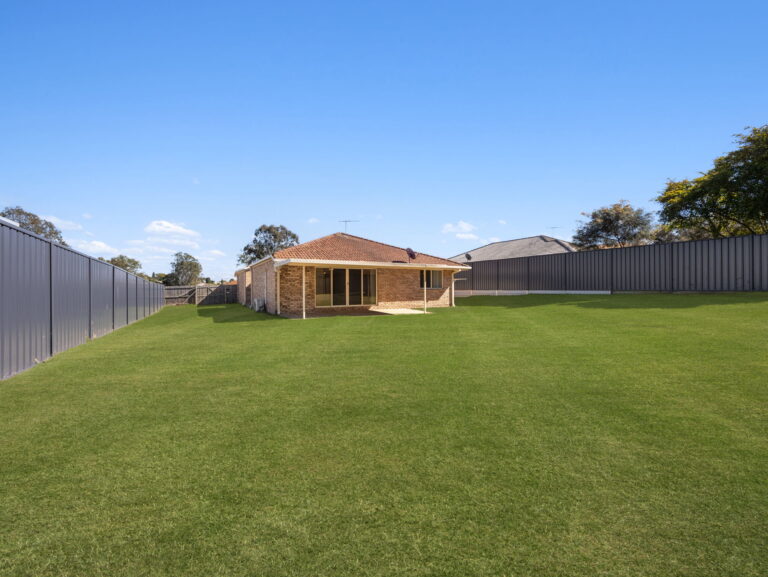 24 Kathleen Place, Yamanto, QLD 4305
