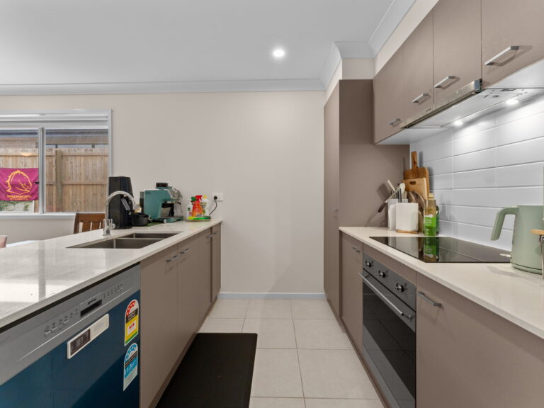 48 Elder Parade, Collingwood Park, QLD 4301