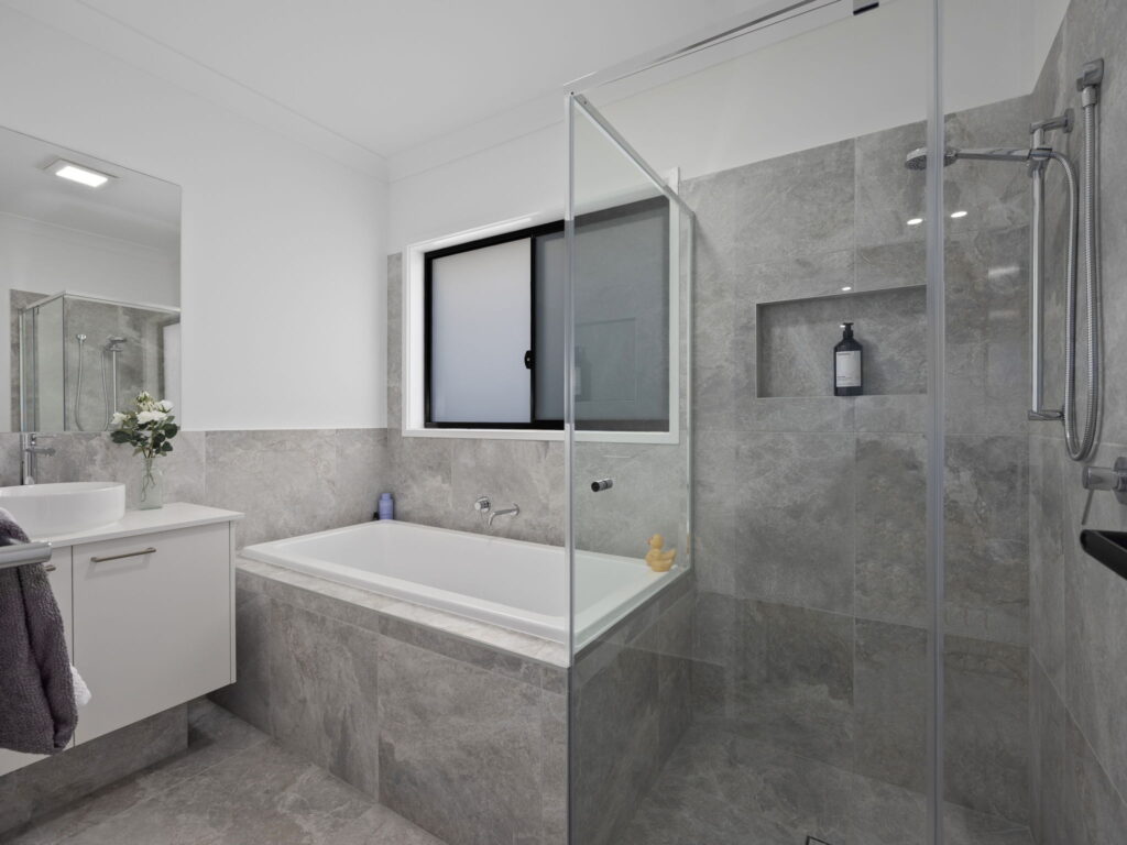 50 Marsdenia Drive, White Rock, QLD 4306