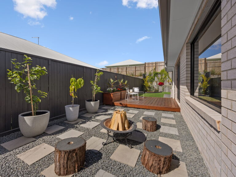 50 Marsdenia Drive, White Rock, QLD 4306