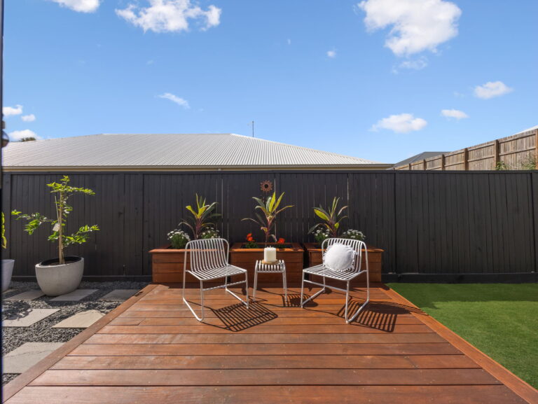 50 Marsdenia Drive, White Rock, QLD 4306