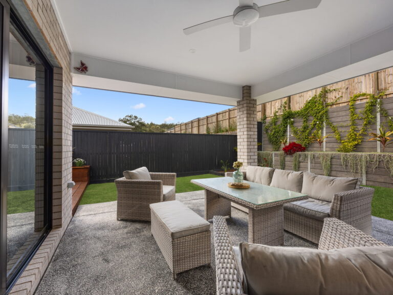 50 Marsdenia Drive, White Rock, QLD 4306