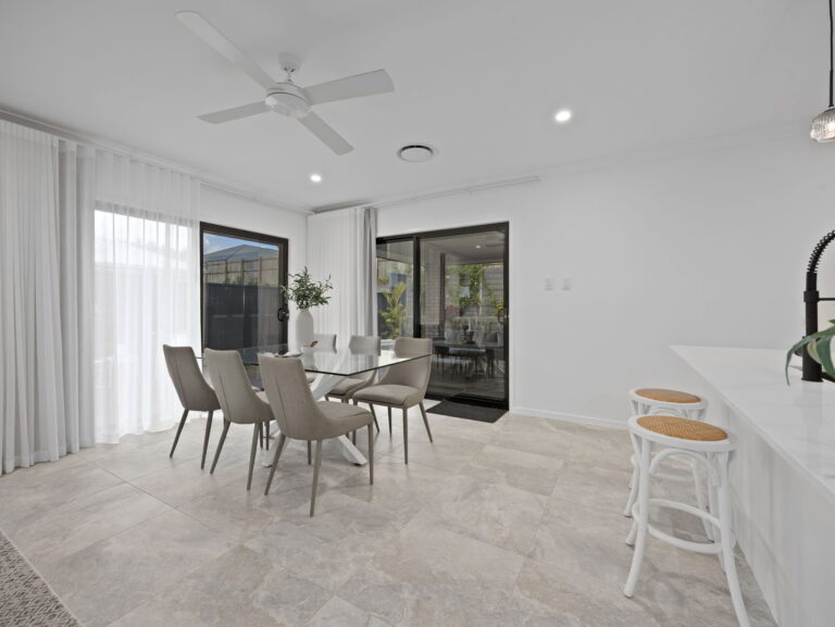 50 Marsdenia Drive, White Rock, QLD 4306