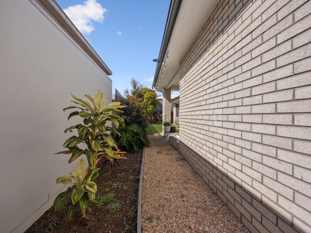 18 Stirling Circuit, Redbank Plains, QLD 4301