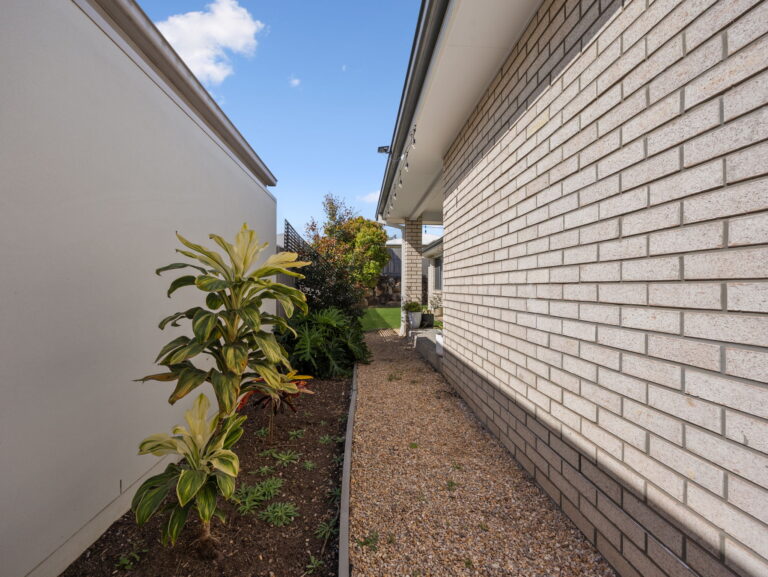 18 Stirling Circuit, Redbank Plains, QLD 4301