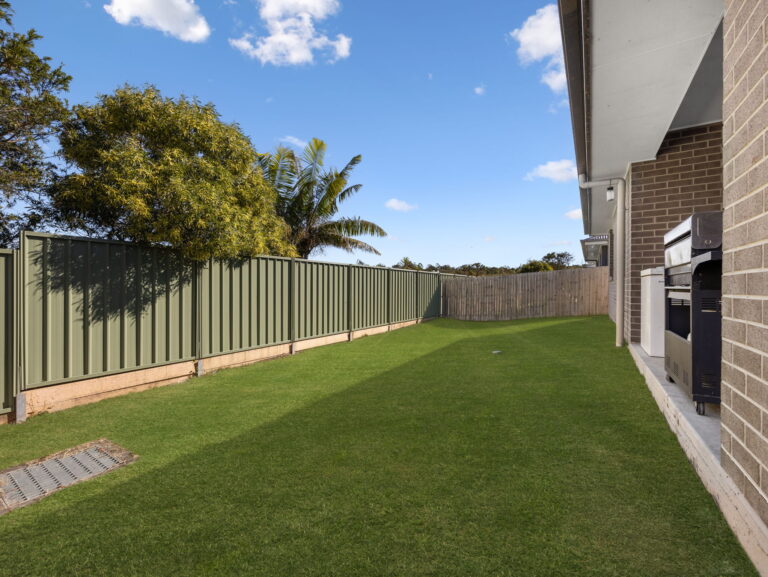 64 Niels Crescent, Park Ridge, QLD 4125