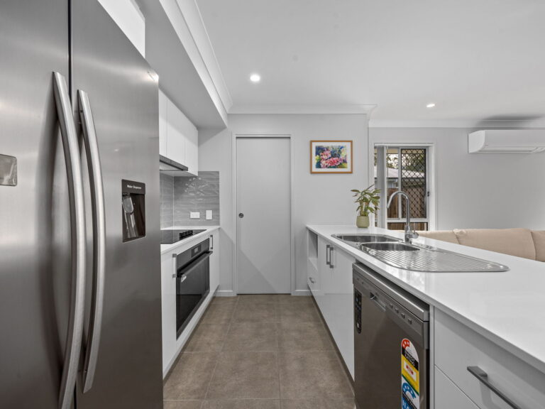 73 Whitby Circuit, Jimboomba, QLD 4280