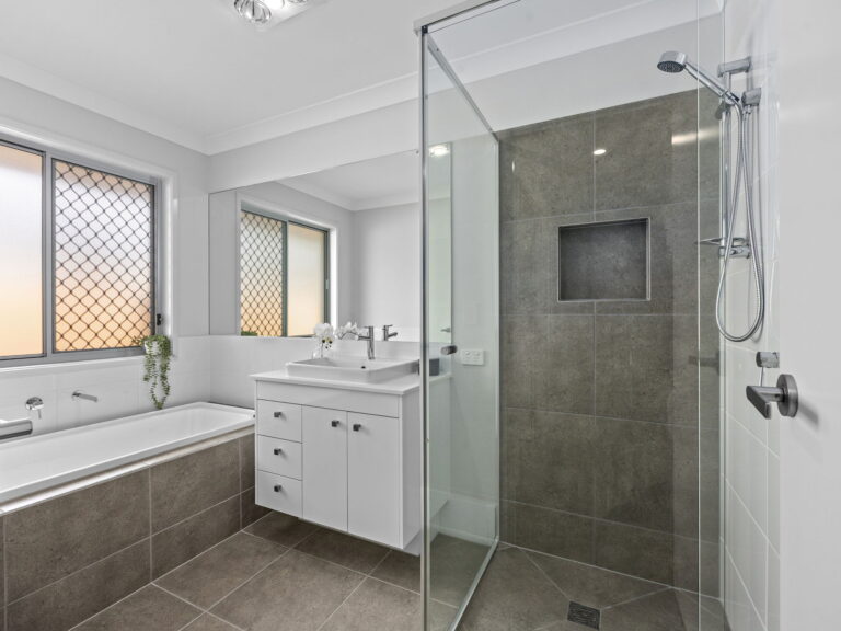 73 Whitby Circuit, Jimboomba, QLD 4280