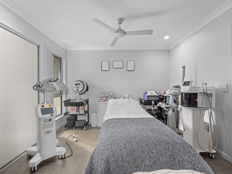 73 Whitby Circuit, Jimboomba, QLD 4280