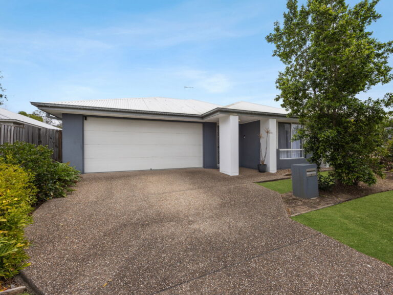 4 Rome Street, Redbank, QLD 4301