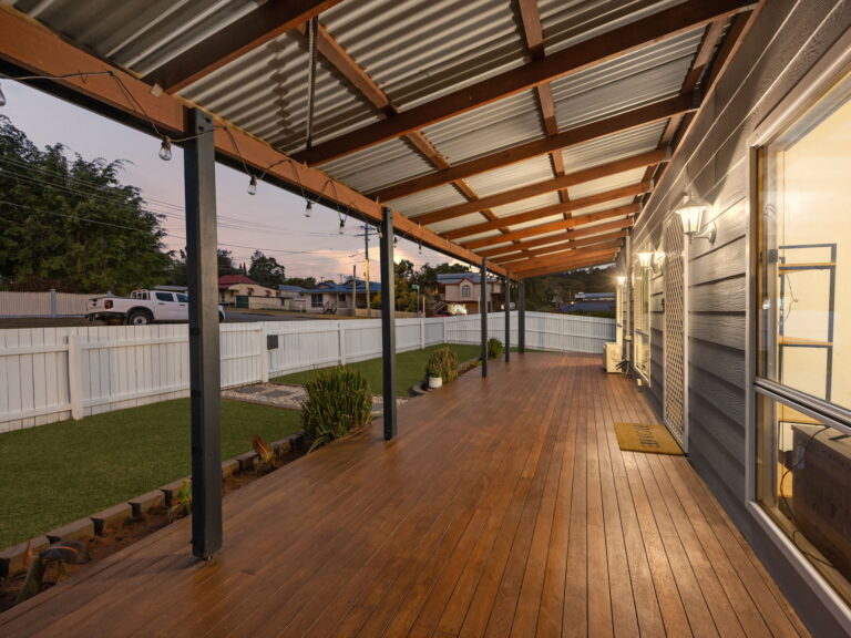 2 George Street, Blackstone, QLD 4304