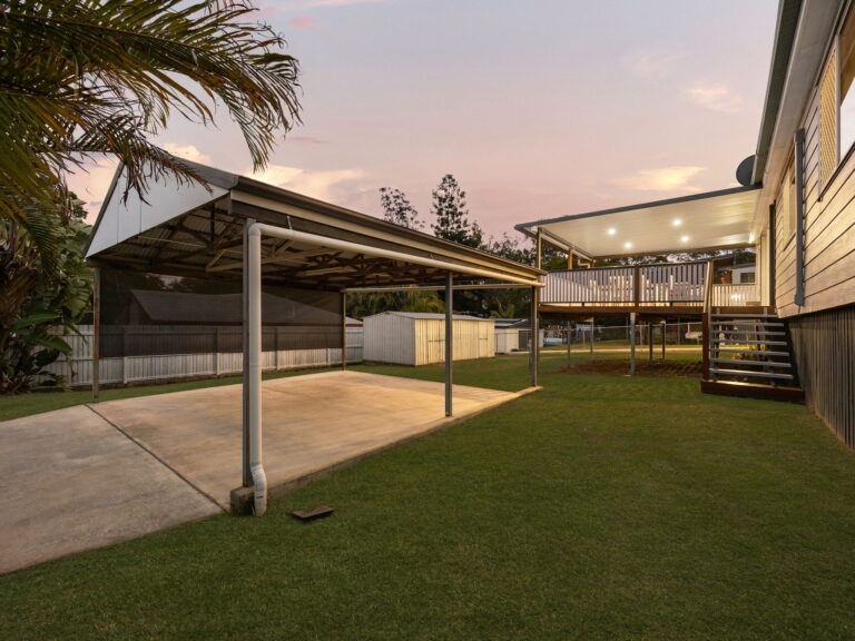 2 George Street, Blackstone, QLD 4304
