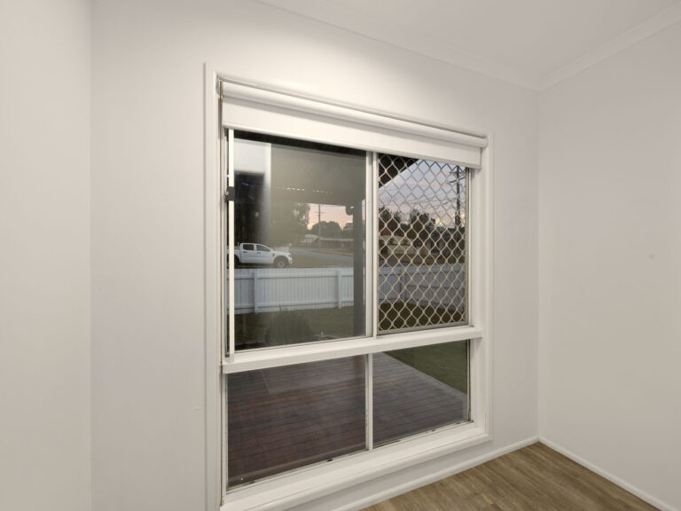 2 George Street, Blackstone, QLD 4304