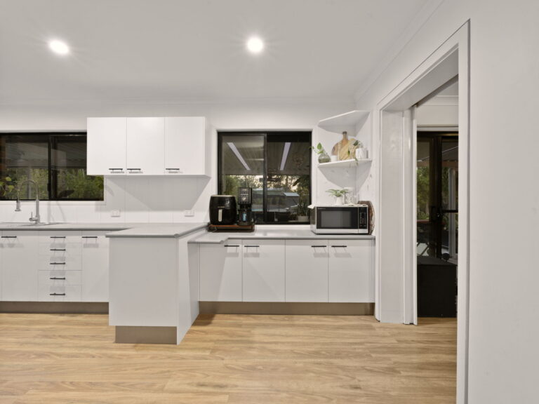 5 Perth Street, Karalee, QLD 4306