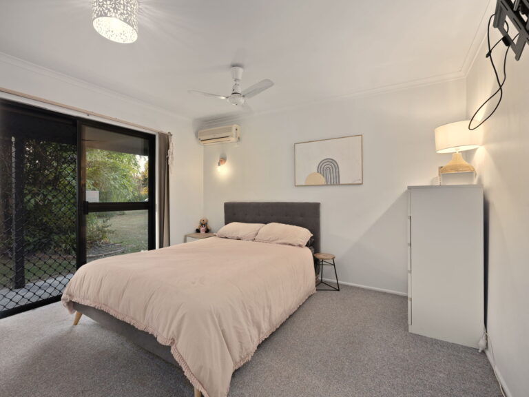 5 Perth Street, Karalee, QLD 4306