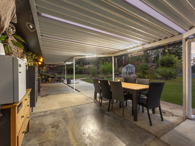 5 Perth Street, Karalee, QLD 4306