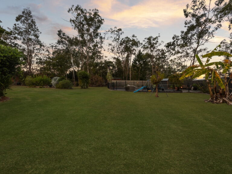 5 Perth Street, Karalee, QLD 4306