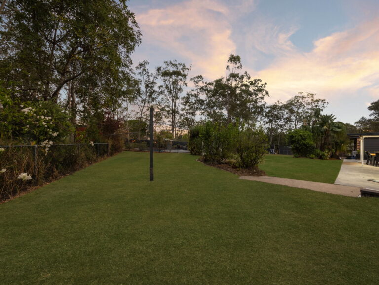 5 Perth Street, Karalee, QLD 4306
