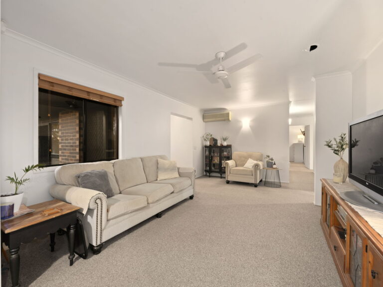 5 Perth Street, Karalee, QLD 4306