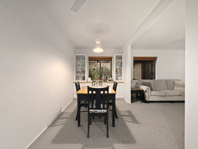 5 Perth Street, Karalee, QLD 4306