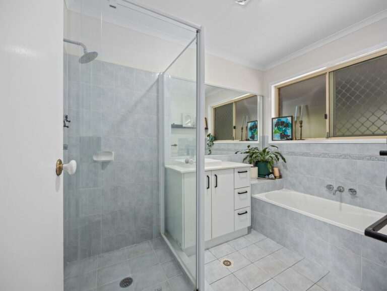 93 Equestrian Drive, Yamanto, QLD 4305