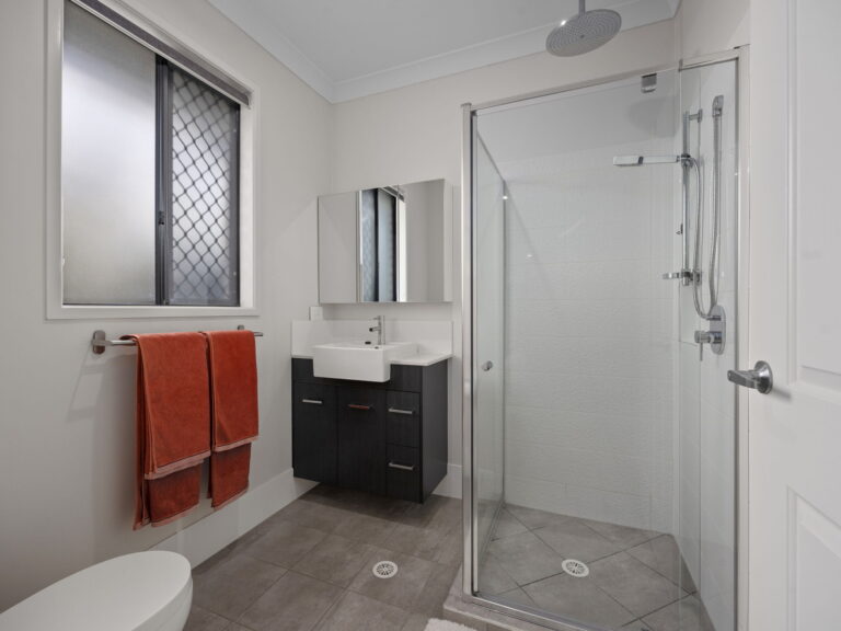1 Woodward Place, Deebing Heights, QLD 4306